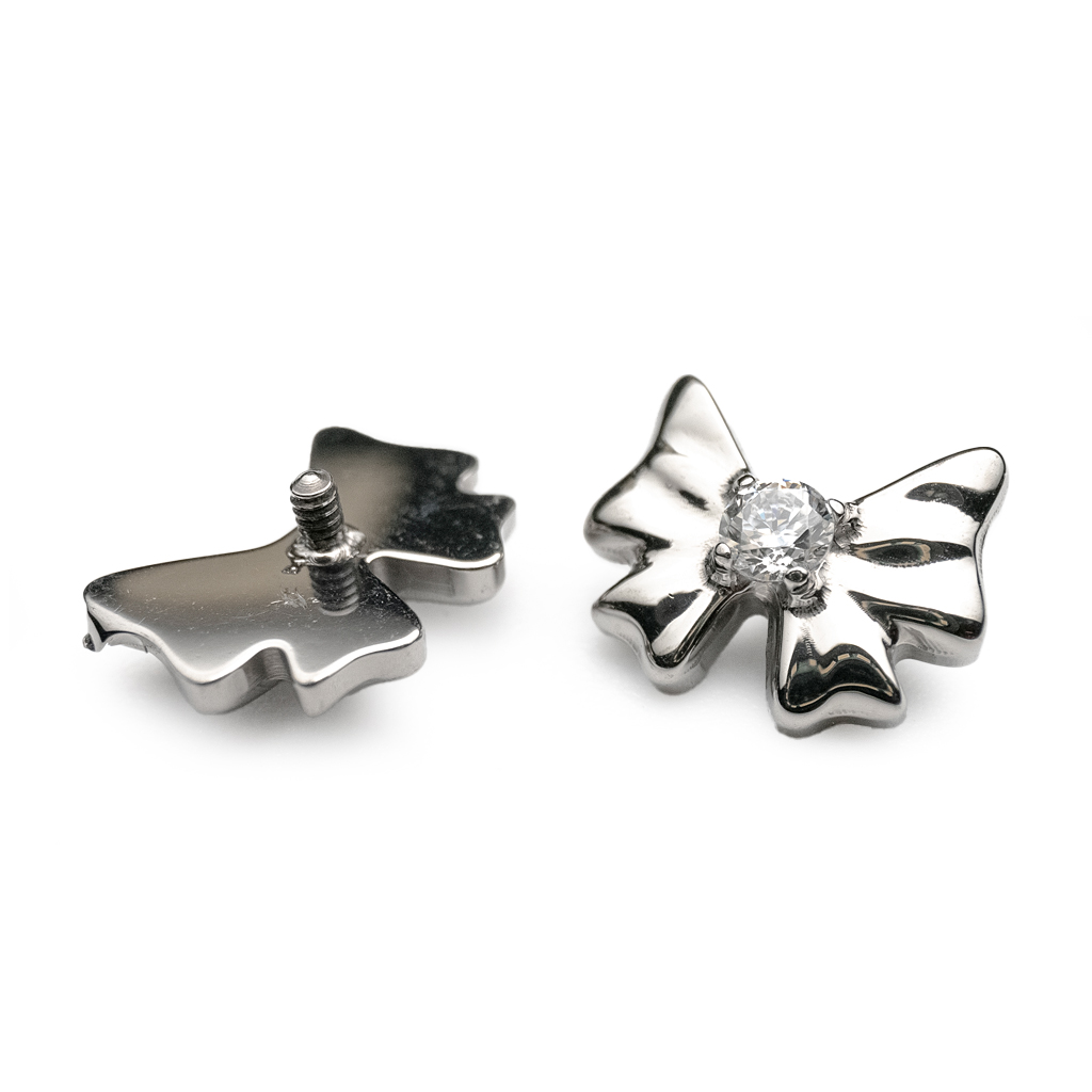 Piercing Embout - Titane F136 Gamme Hand Ink - Embout 222 avec pas de vis interne 0,9 mm pour piercing 1,2 mm nœud papillon avec strass 8 mm*