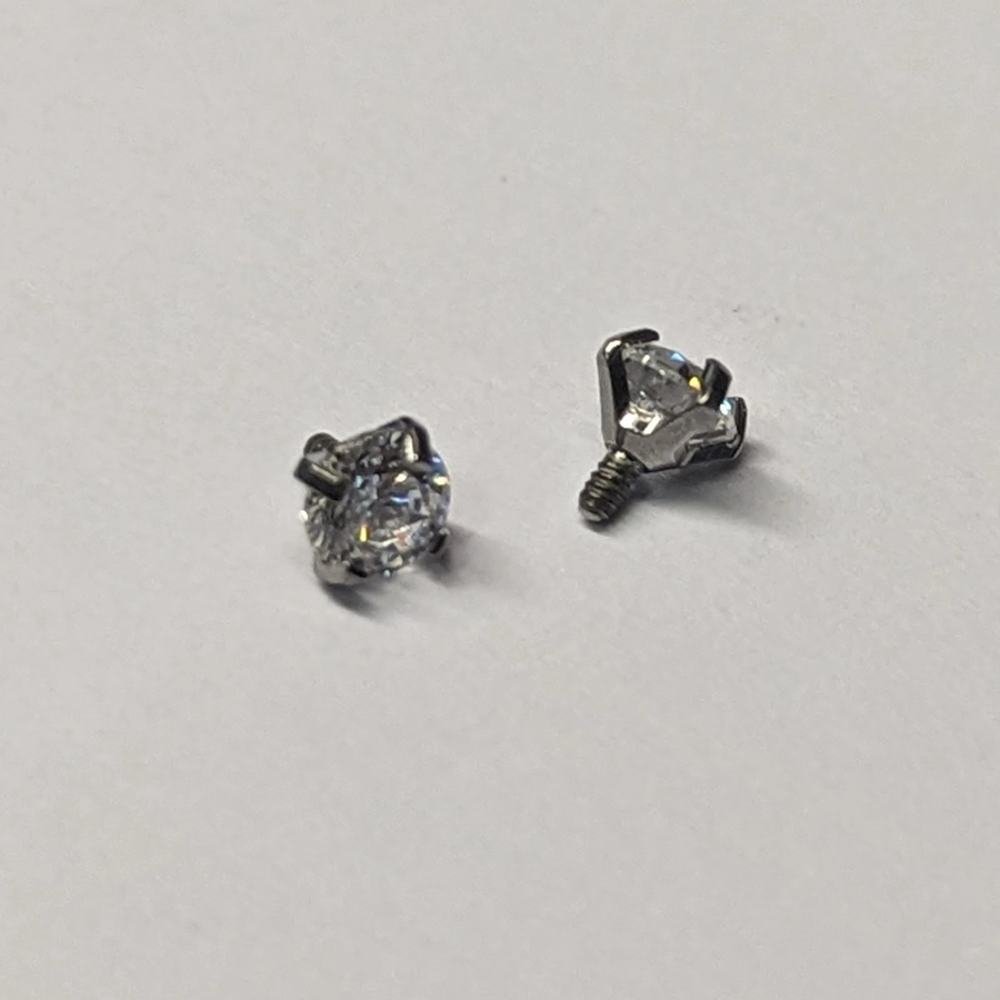 Piercing Embout - Titane F136 Gamme Hand Ink - Embout 1 avec pas de vis interne strass griffé