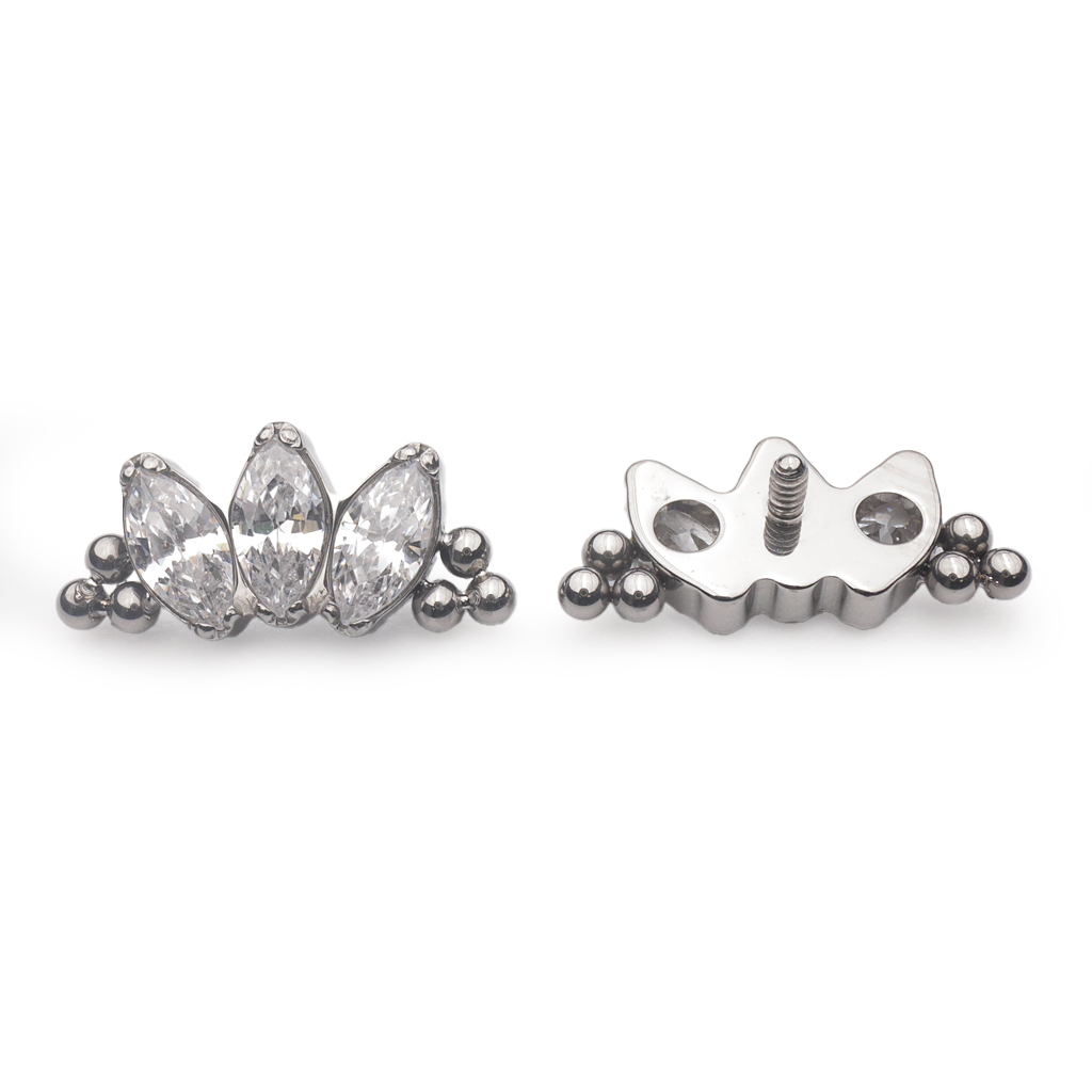 Piercing Embout - Titane F136 Gamme Hand Ink - Embout 292 avec pas de vis interne 0,9 mm pour piercing 1,2 mm marquise 3 strass et perle 7 mm*