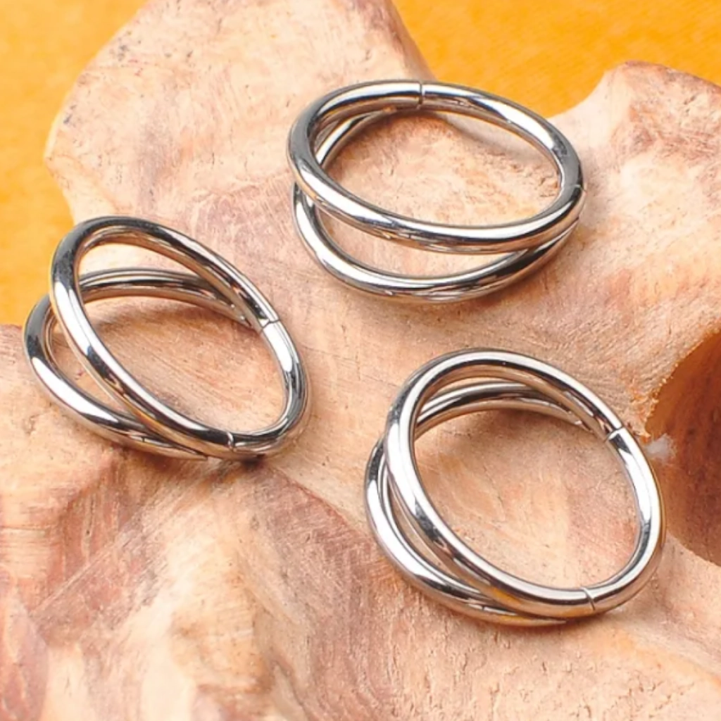 Anneau Titane Piercing - Gamme Hand Ink - Anneau clicker 10 en titane f136 double cerceau