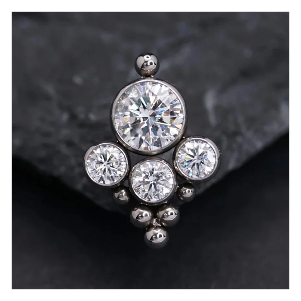 Labret Stérile Titane Interne 19 - Piercing avec pas de vis interne 4 strass rond avec 5 perles