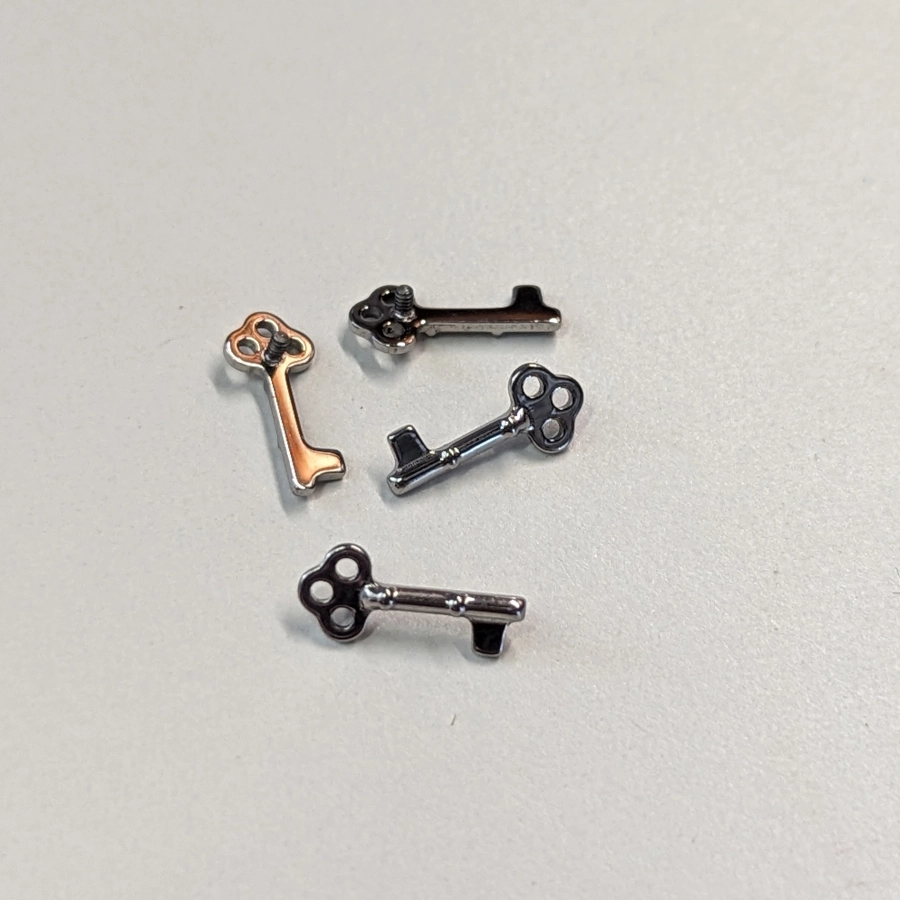 [P251-09] Embout Titane Piercing - Gamme Hand Ink - Embout 45 en titane f136 pour pas de vis interne clef