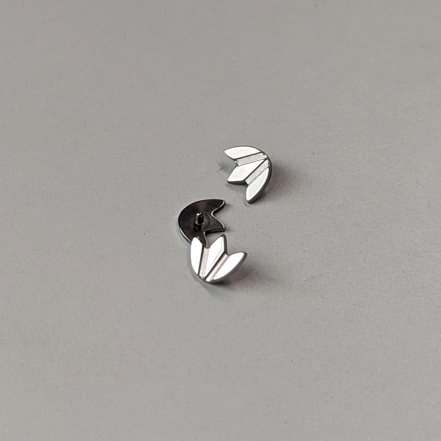 Embout Piercing - Titane F136 Gamme Hand Ink - Embout 274 avec pas de vis interne shamrock