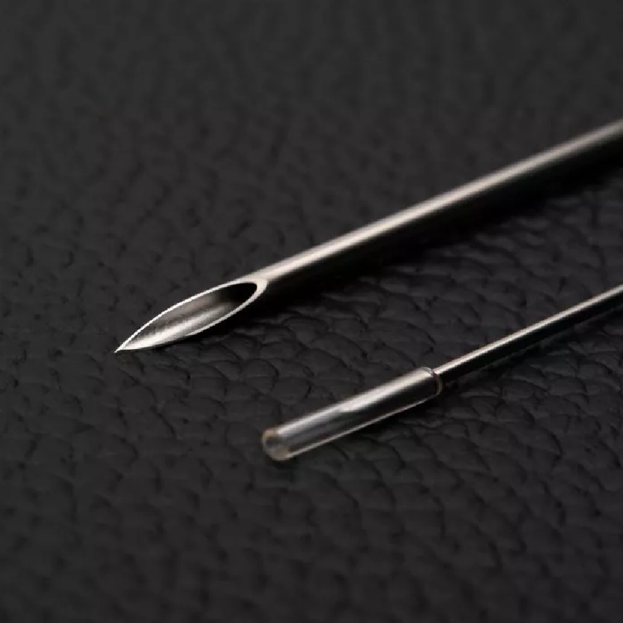 Precision Needles Pack Mélange Aiguille Stérile - Blade pour le piercing droite et pas de vis triple biseau