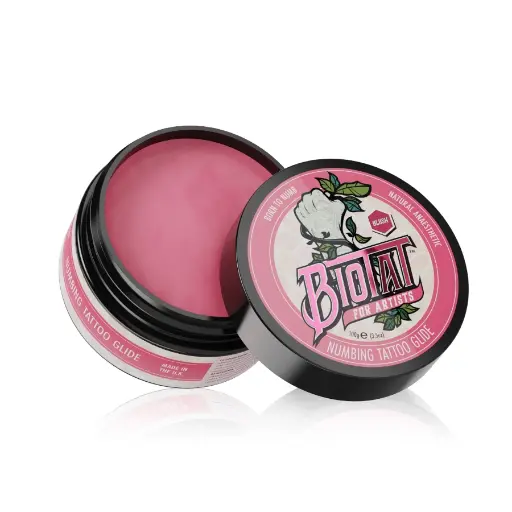 Beurre Tattoo - Biotat Glide Blush - Vaseline pour tatouage au clou de girofle apaisant et anesthésiant naturel*