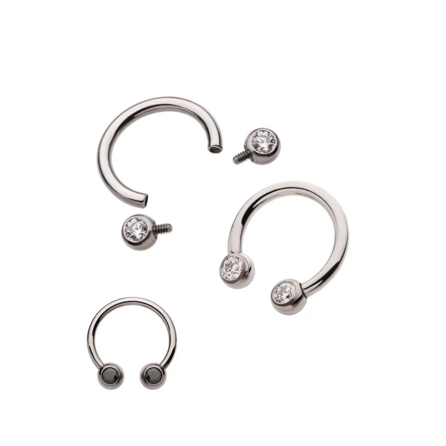 Piercing Fer A Cheval - Titane F136 Gamme Invictus - Barbell circular 02 avec pas de vis interne et bille strass*