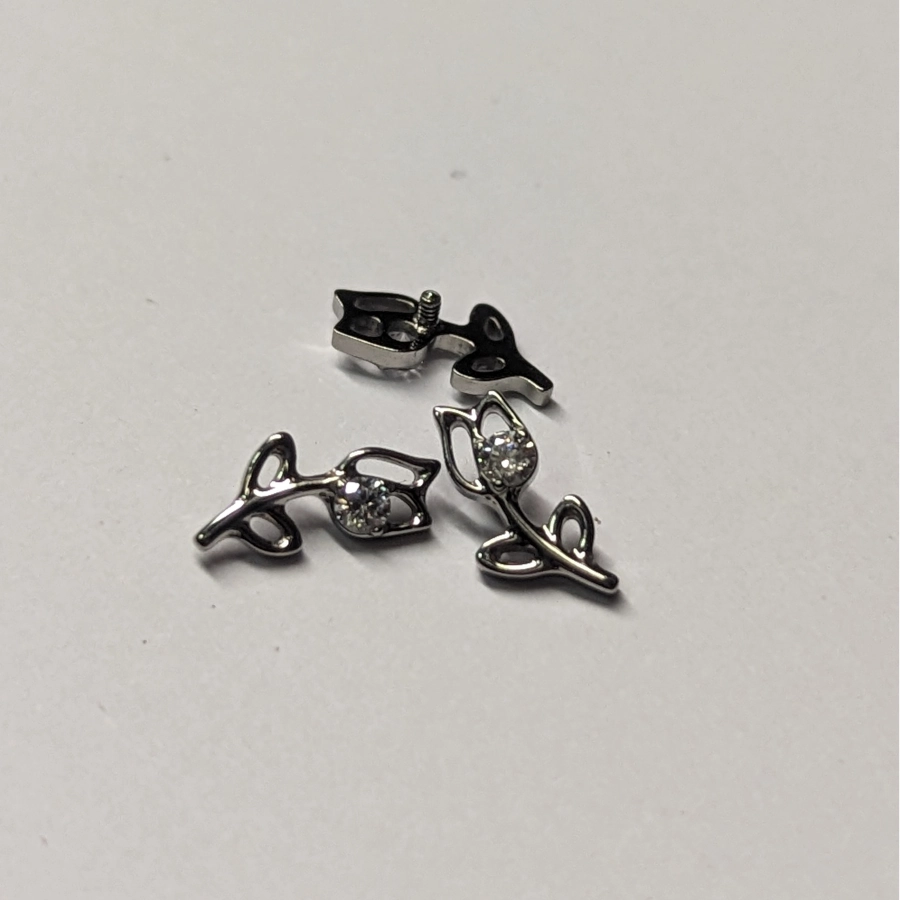 [em16-P183] Piercing Embout - Titane F136 Gamme Hand Ink - Embout 183 avec pas de vis interne fleur tulipe strass