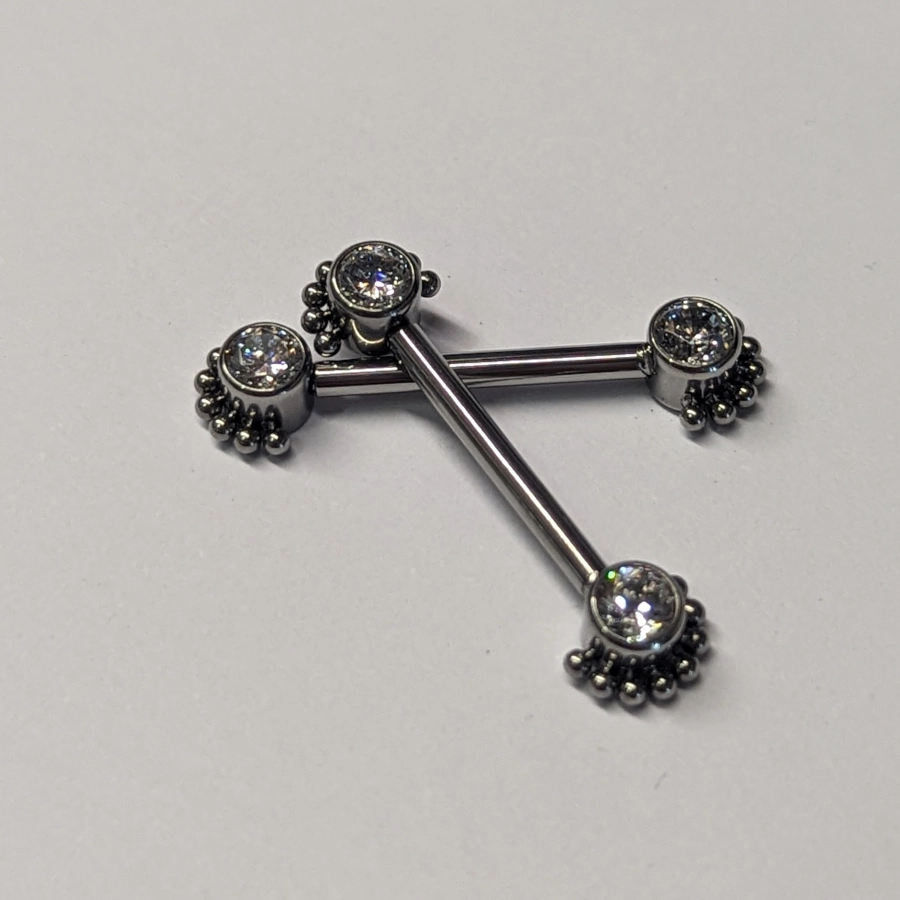 Barbell Titane Piercing Teton - Gamme Hand Ink - Barbell en titane f136 sertie de 2 strass et perle